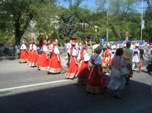 On Youth Day, many different youth groups participate in parades throughout Russia. 